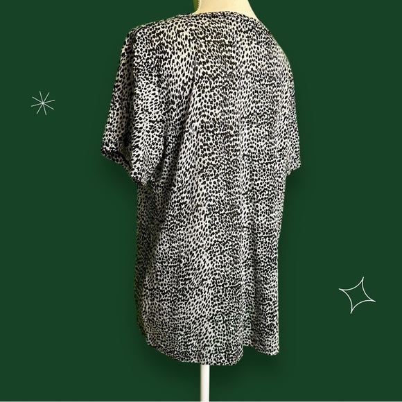 Rails ‘Cara’ Women's Black and White Leopard Print V-Neck Linen-Blend Top Size M - Picture 10 of 16